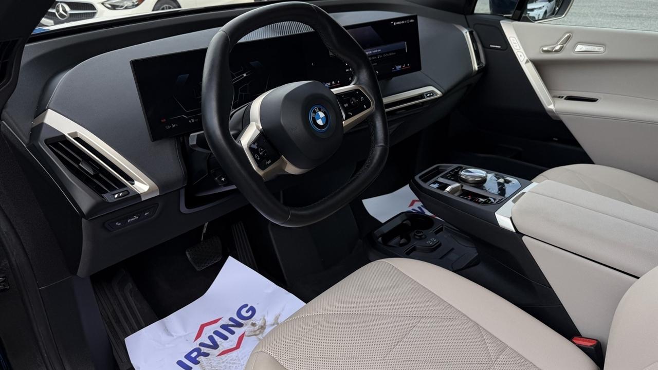 BMW iX photo 28