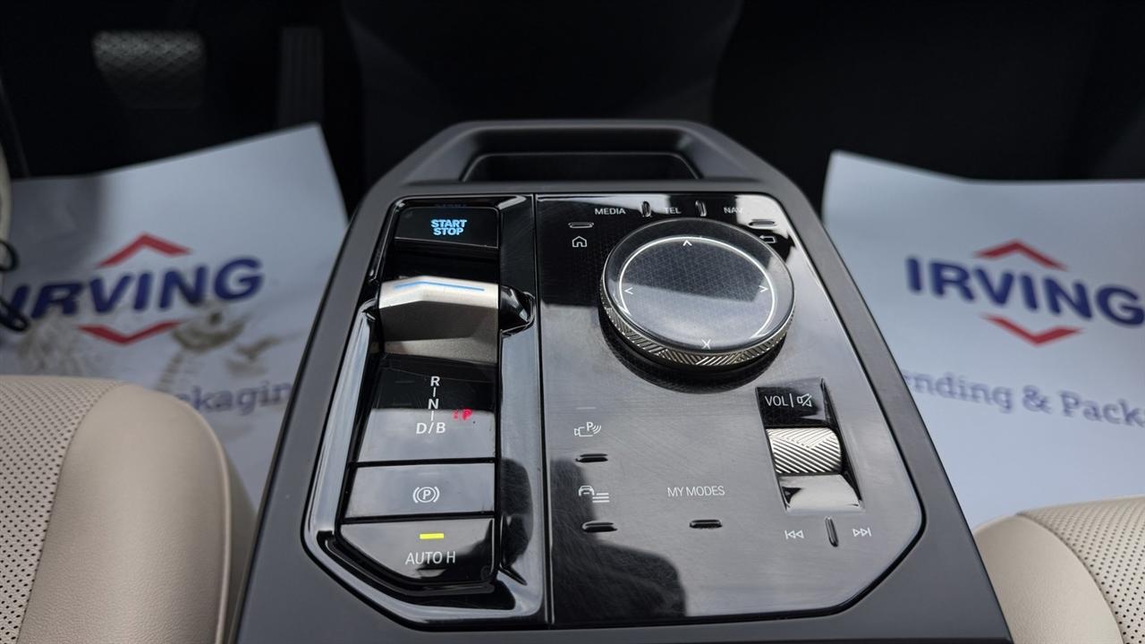 BMW iX photo 60