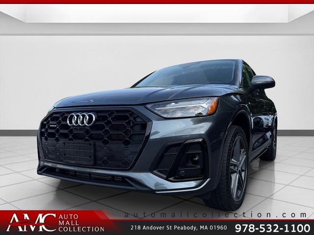 Gray 2022 Audi Q5 Hybrid Plug-in SUV / Crossover All-Wheel Drive