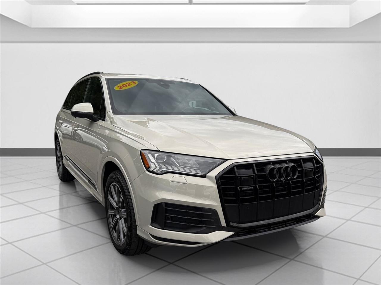 Audi Q7 photo 2