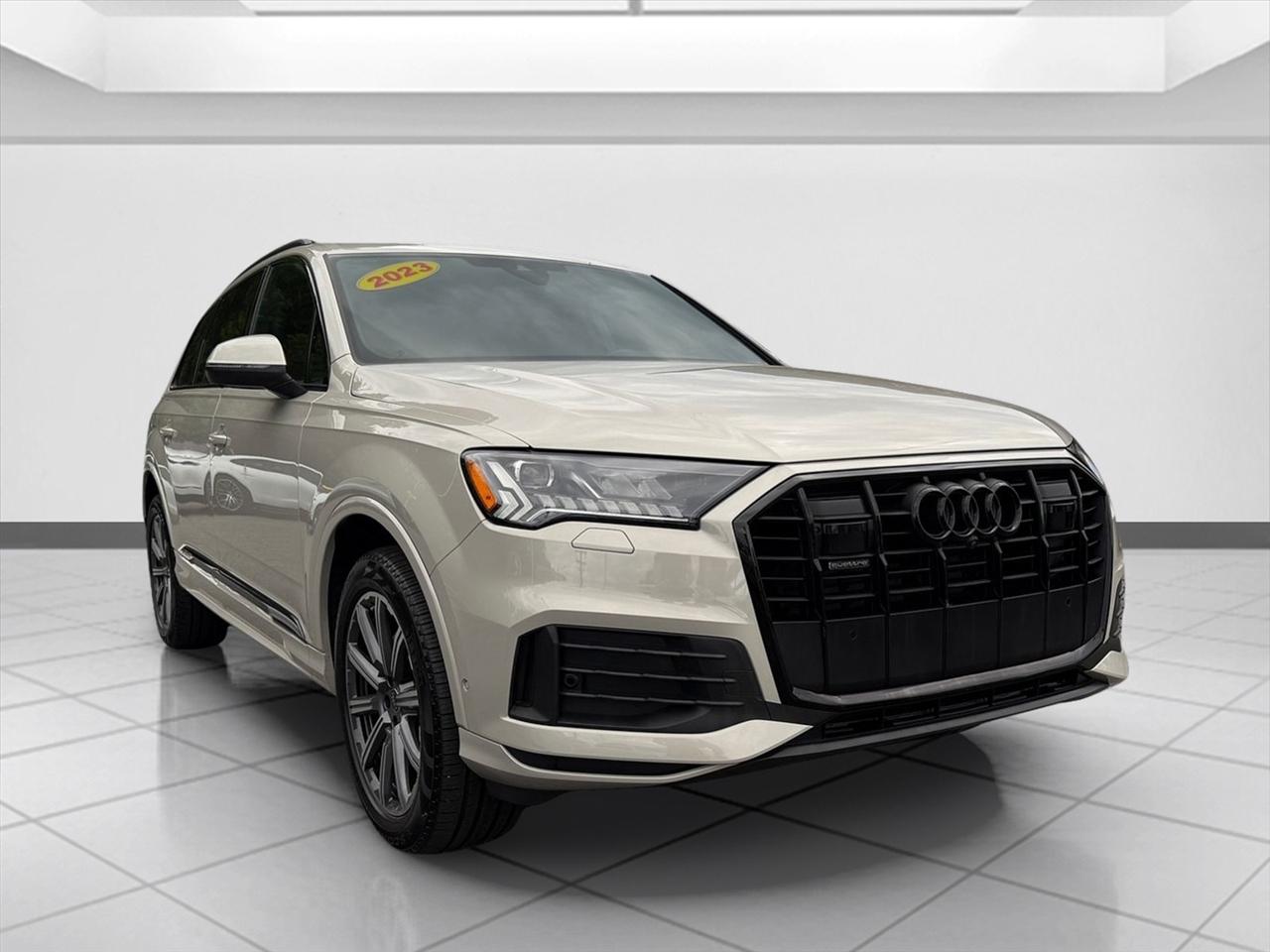 Audi Q7 photo 3