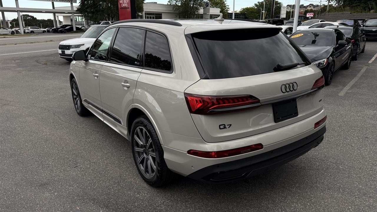 Audi Q7 photo 19
