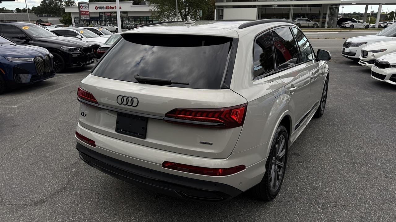 Audi Q7 photo 20