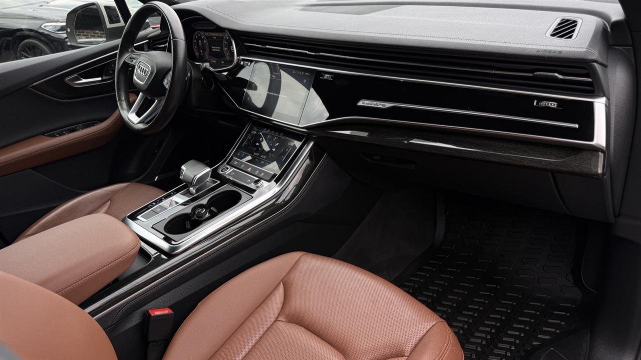 Audi Q7 photo 26