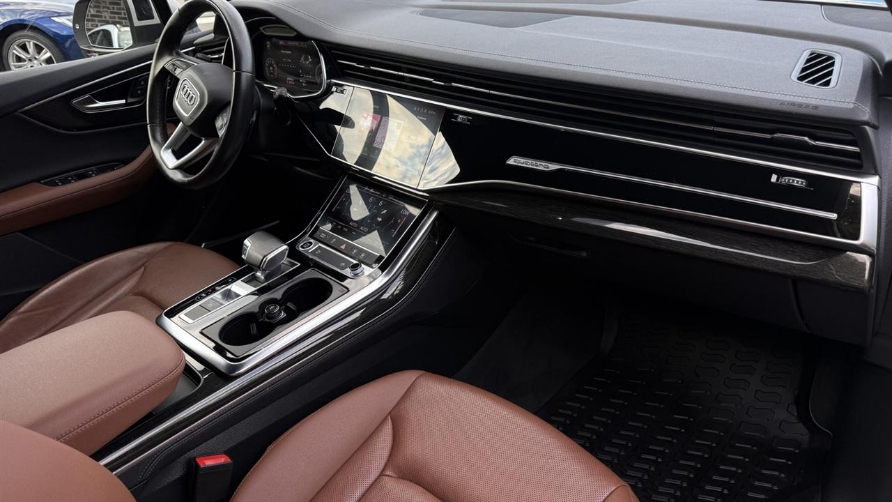 Audi Q7 photo 27