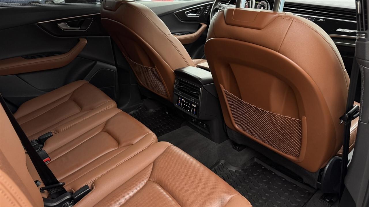 Audi Q7 photo 29