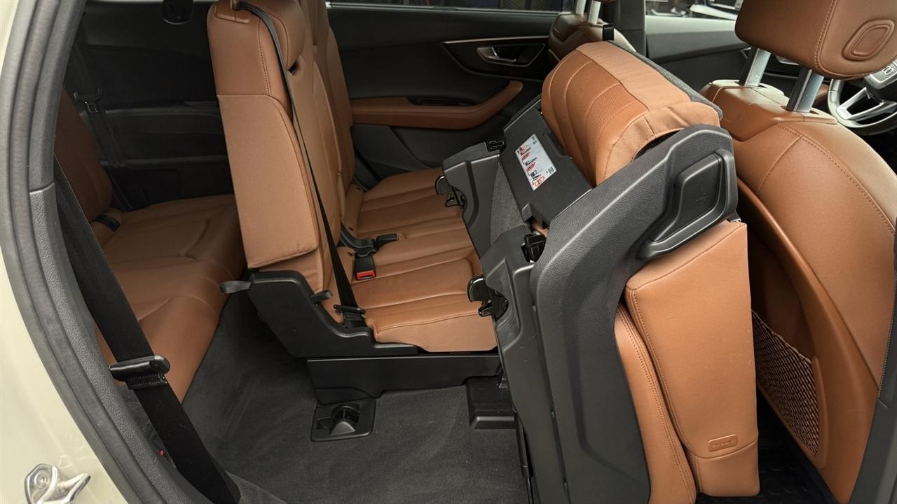 Audi Q7 photo 32