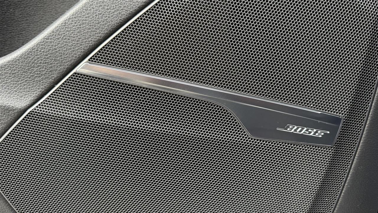 Audi Q7 photo 26