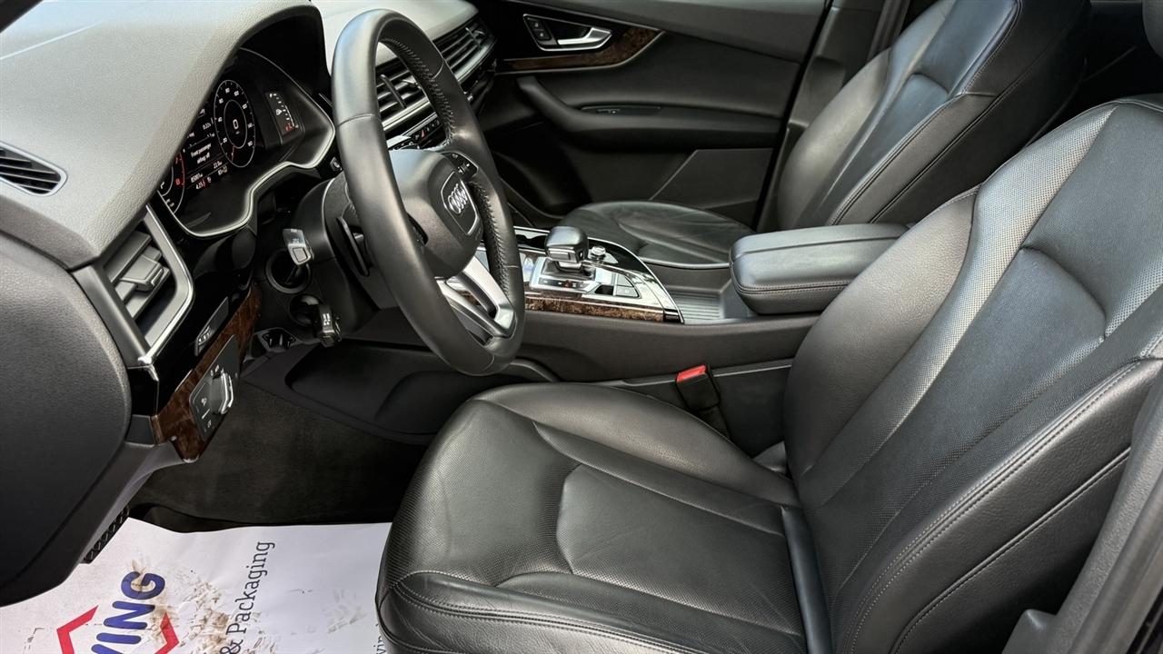 Audi Q7 photo 27