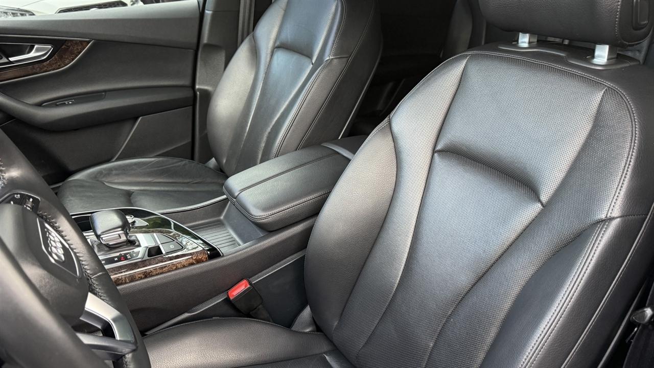 Audi Q7 photo 29