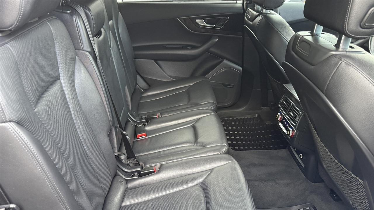 Audi Q7 photo 41