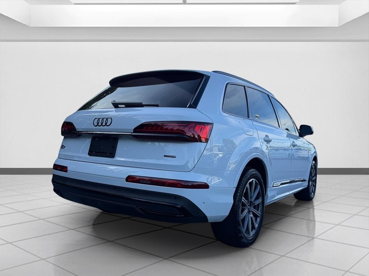 Audi Q7 photo 5
