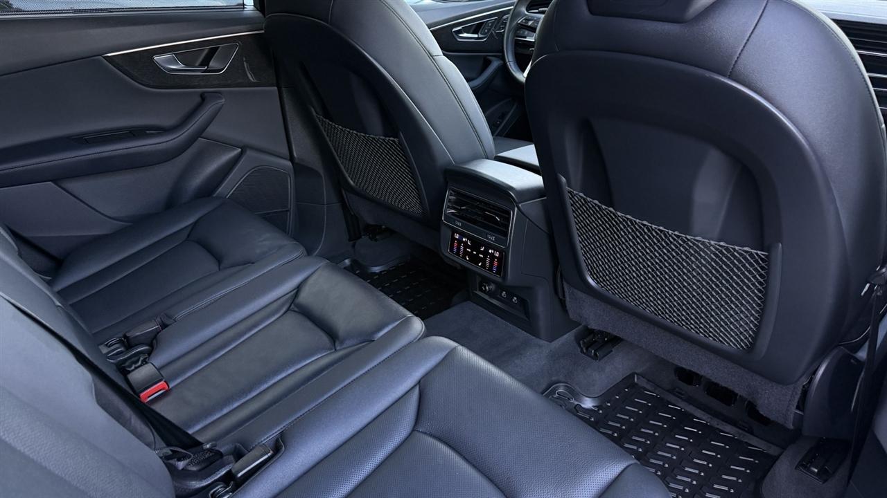 Audi Q7 photo 39