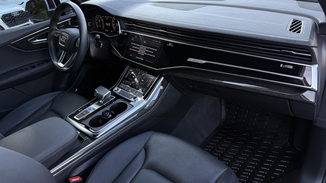 Audi Q7 photo 49