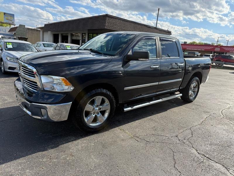 2014 RAM 1500 Big Horn/Lone Star 4x4 Crew Cab's photo