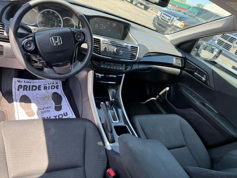 2017 Honda Accord LX - Photo 10