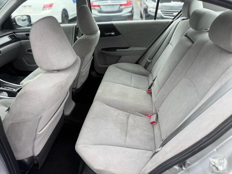 2013 Honda Accord LX - Photo 9