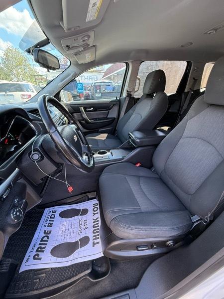 2015 Chevrolet Traverse 1LT - Photo 10