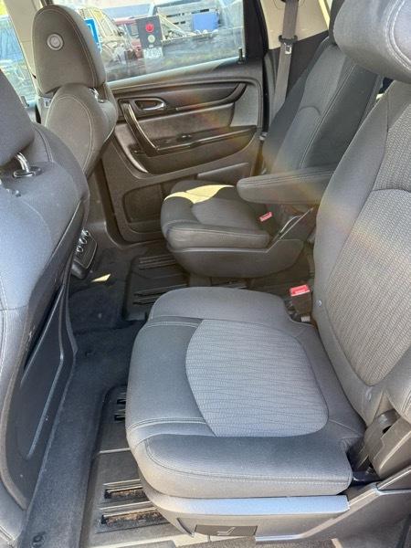 2015 Chevrolet Traverse 1LT - Photo 13