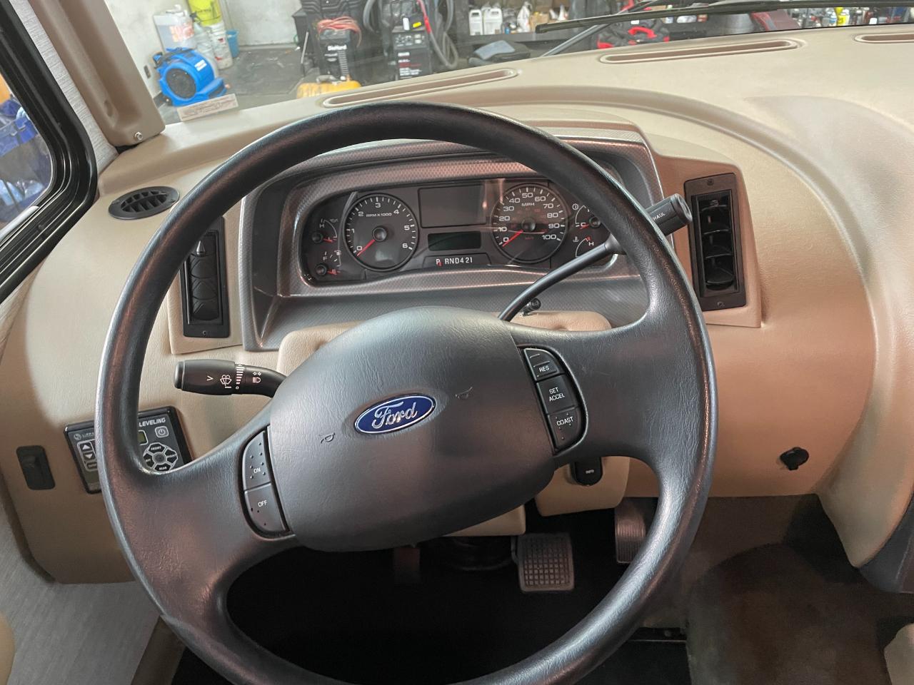 Winnebago Vista  2020