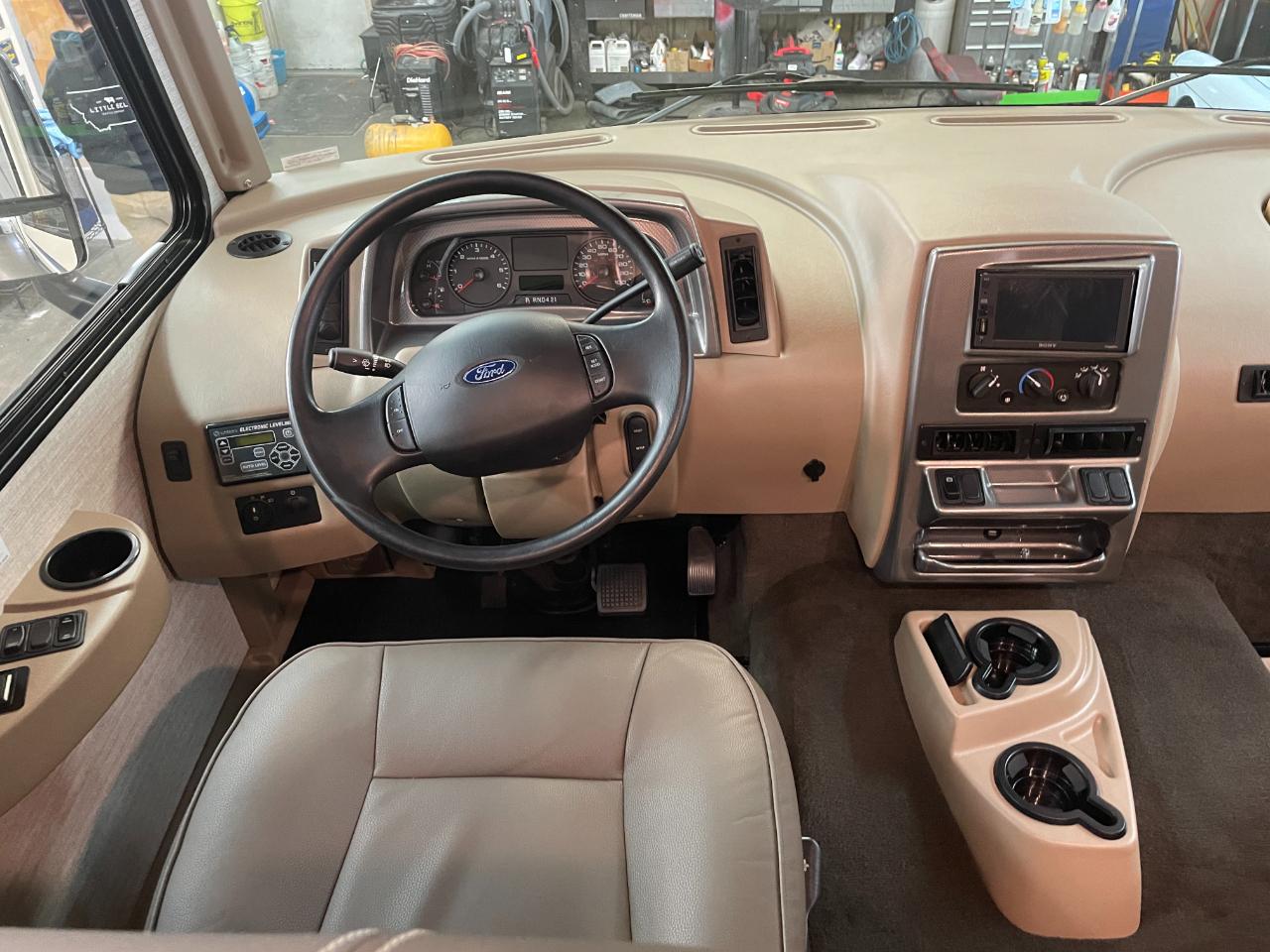 Winnebago Vista  2020