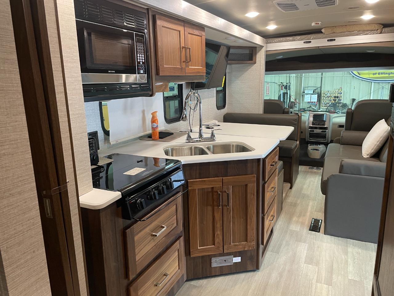 Winnebago Vista  2020