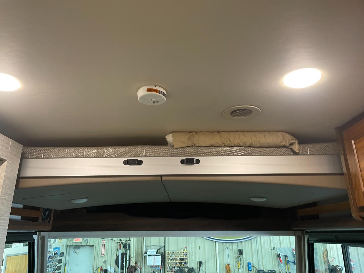 Winnebago Vista  2020