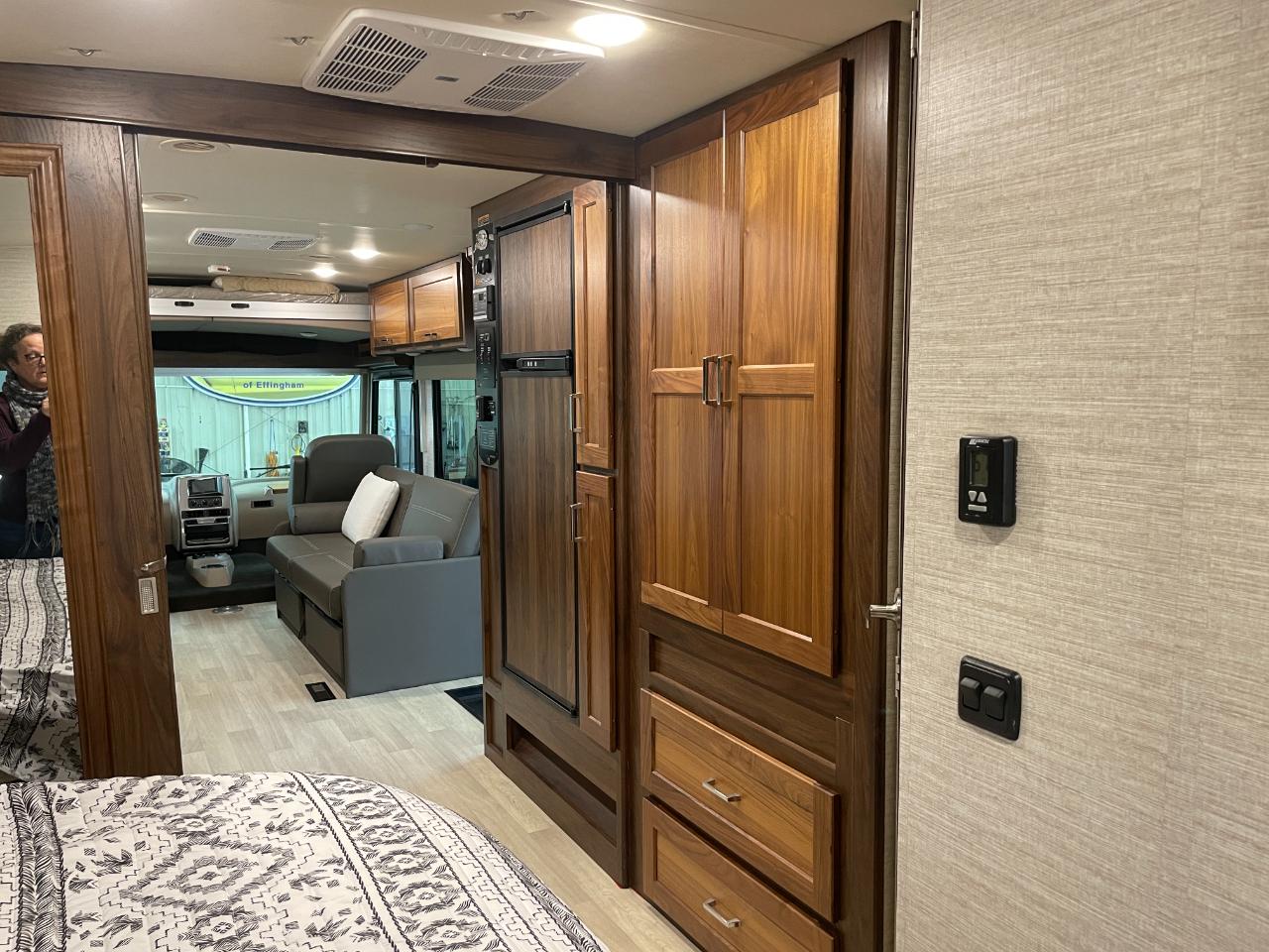 Winnebago Vista  2020