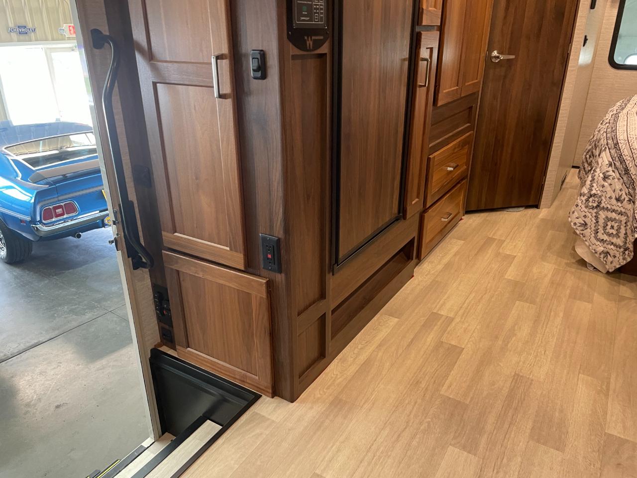 Winnebago Vista  2020