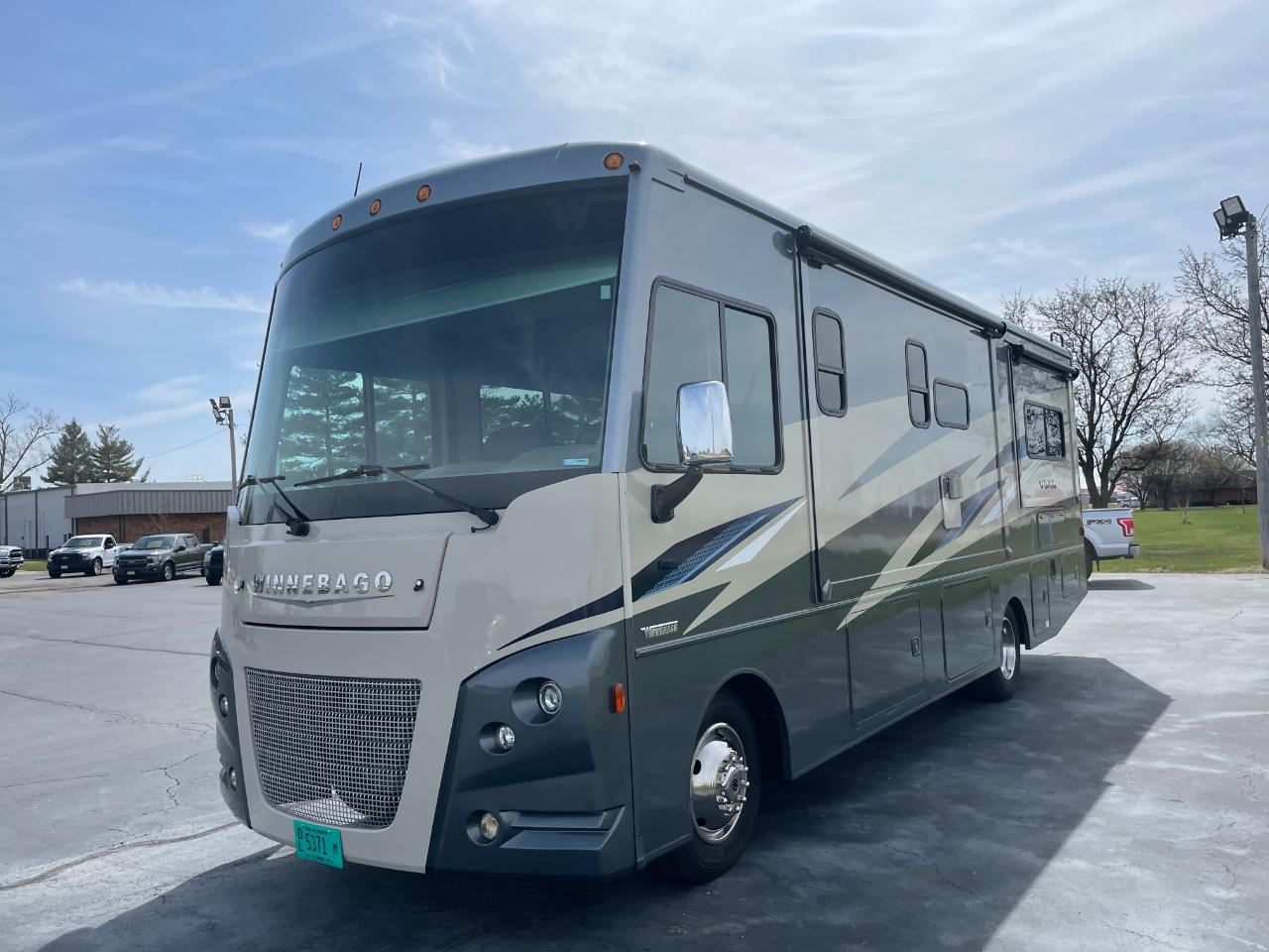 Winnebago Vista  2020