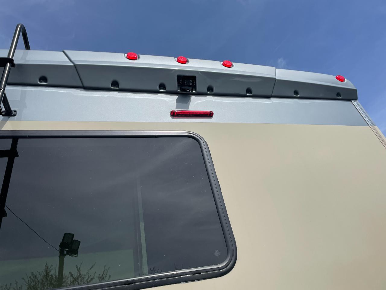 Winnebago Vista  2020