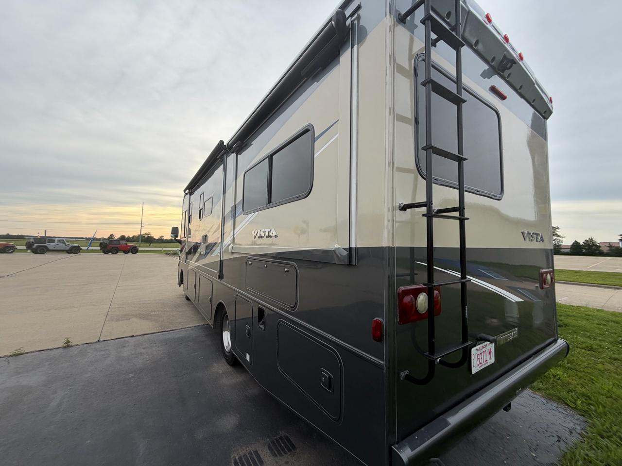Winnebago Vista  2020