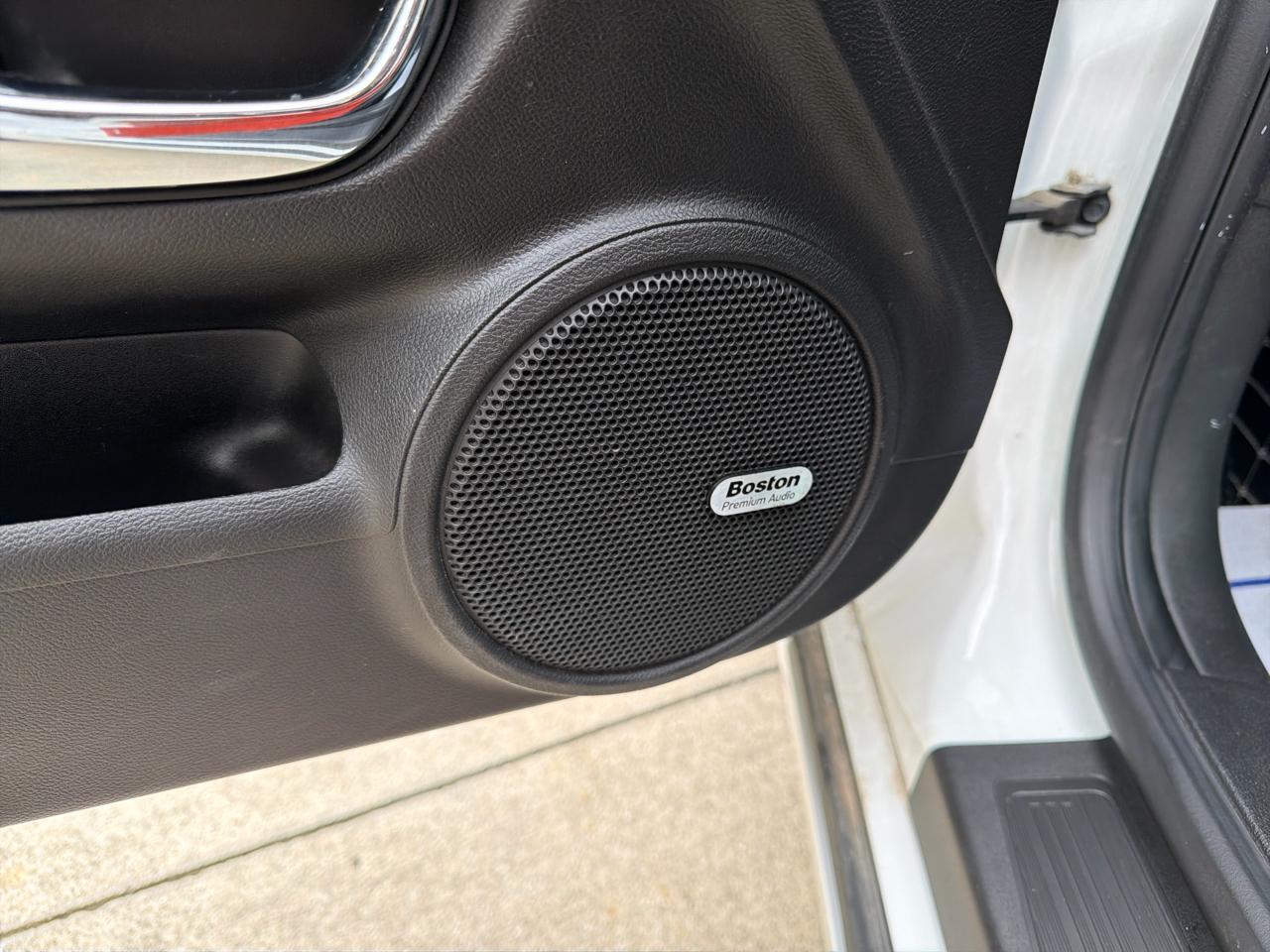 Chevrolet Camaro 2dr Conv LT w/2LT 2015