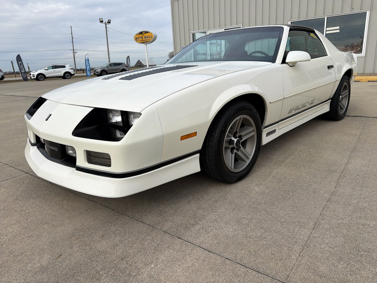 Chevrolet Camaro 2dr Coupe IROC Z 1986