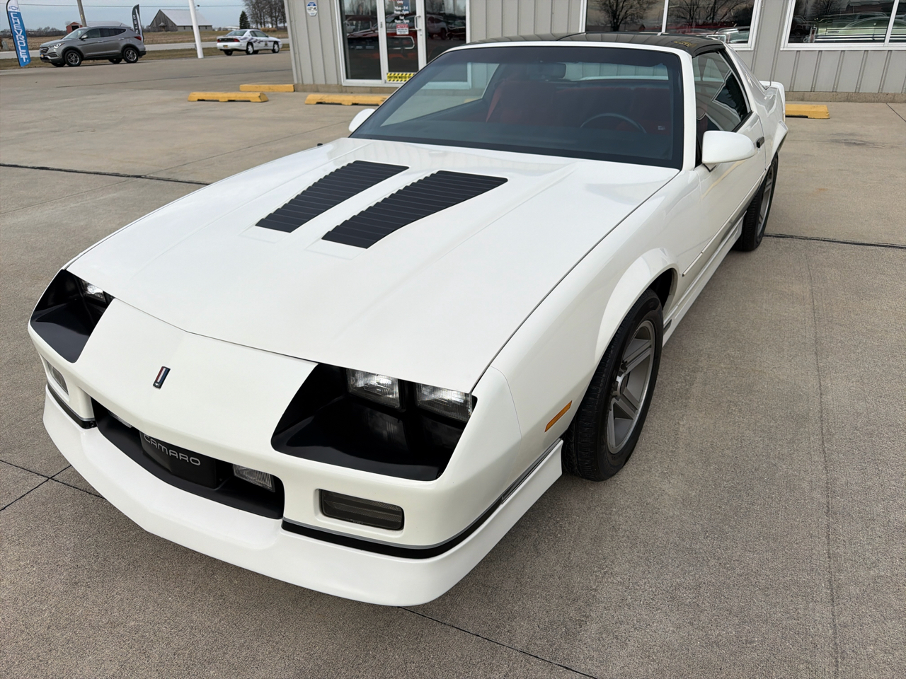 Chevrolet Camaro 2dr Coupe IROC Z 1986