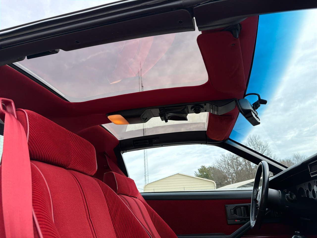 Chevrolet Camaro 2dr Coupe IROC Z 1986