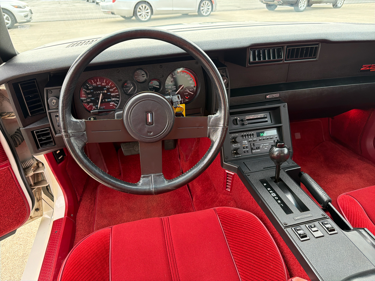 Chevrolet Camaro 2dr Coupe IROC Z 1986