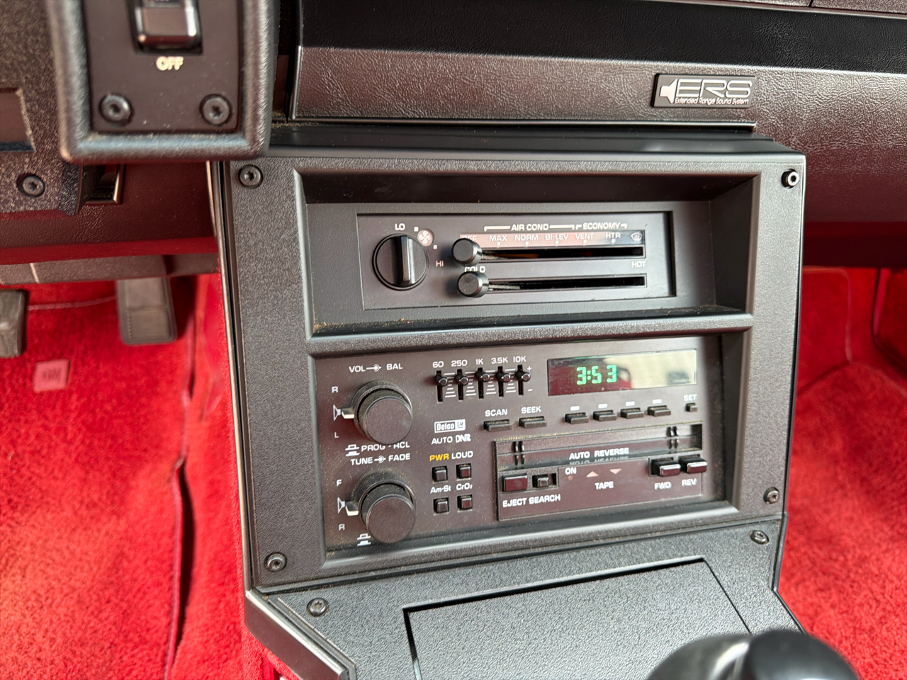 Chevrolet Camaro 2dr Coupe IROC Z 1986