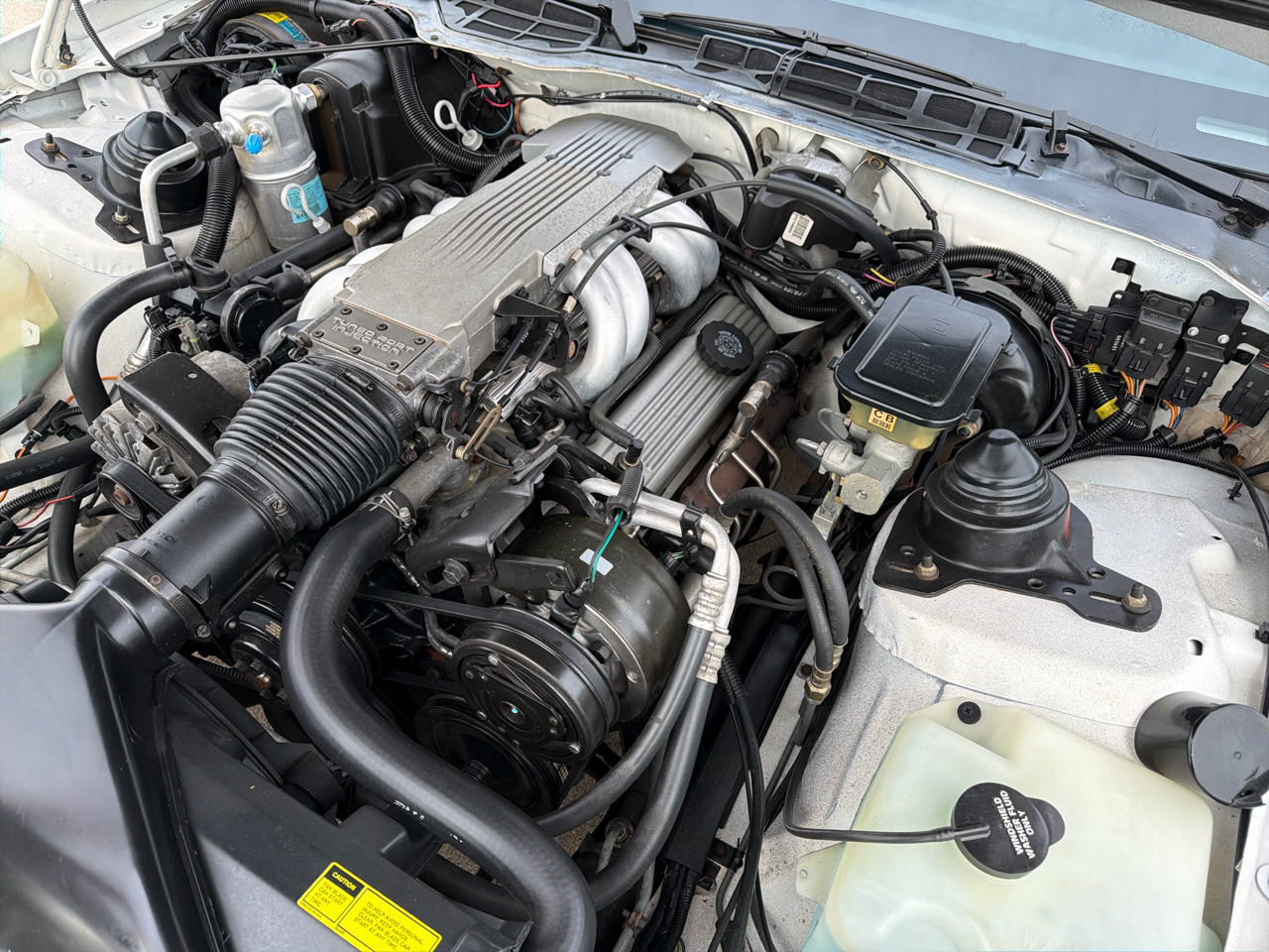 Chevrolet Camaro 2dr Coupe IROC Z 1986