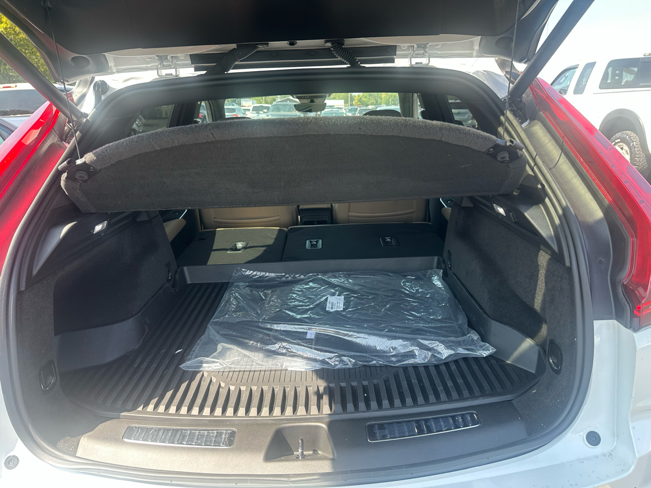 Cadillac XT4 AWD 4dr Premium Luxury 2025 Cadillac XT4 AWD 4dr Premium Luxury 2025