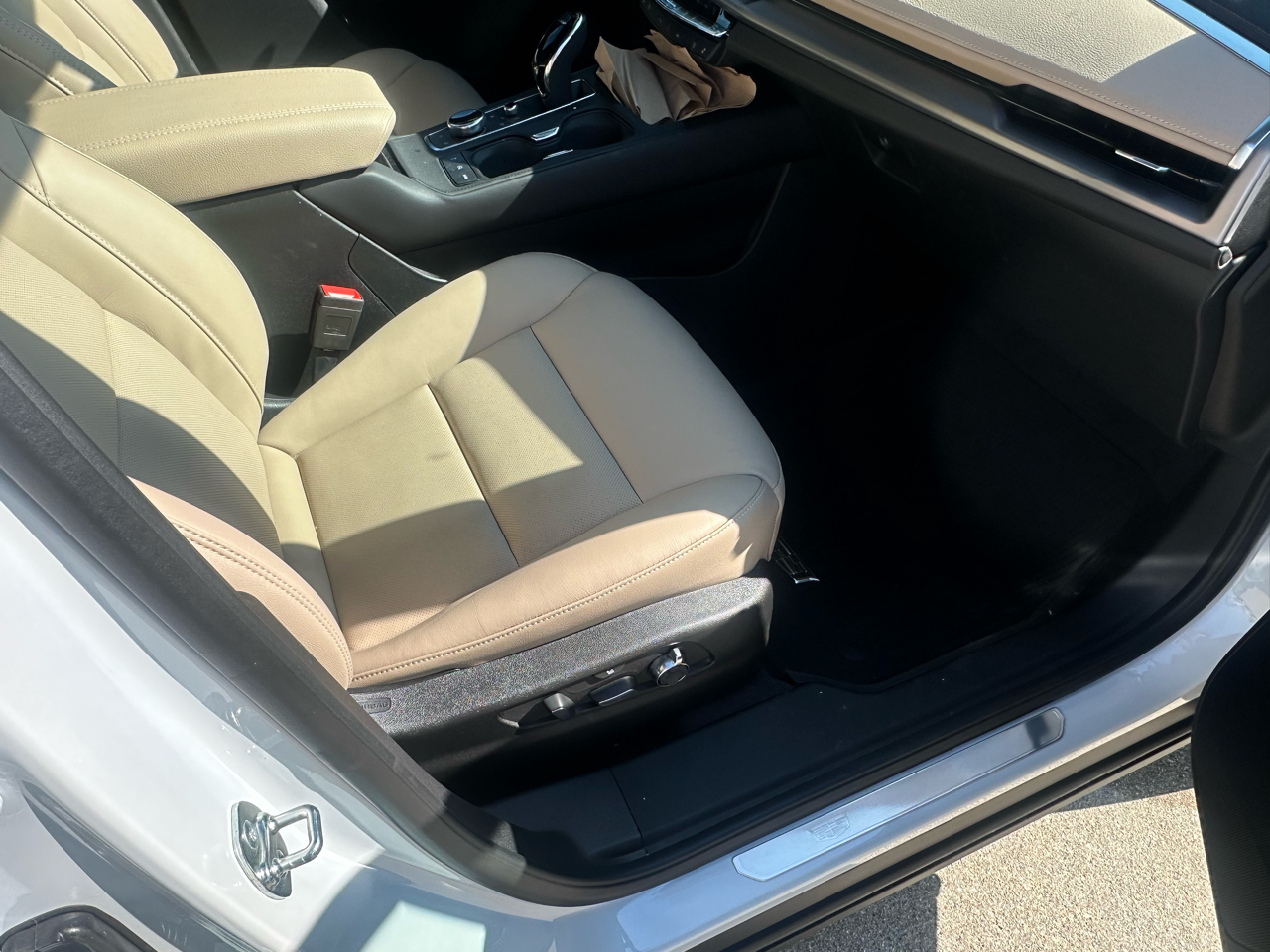 Cadillac XT4 AWD 4dr Premium Luxury 2025 Cadillac XT4 AWD 4dr Premium Luxury 2025