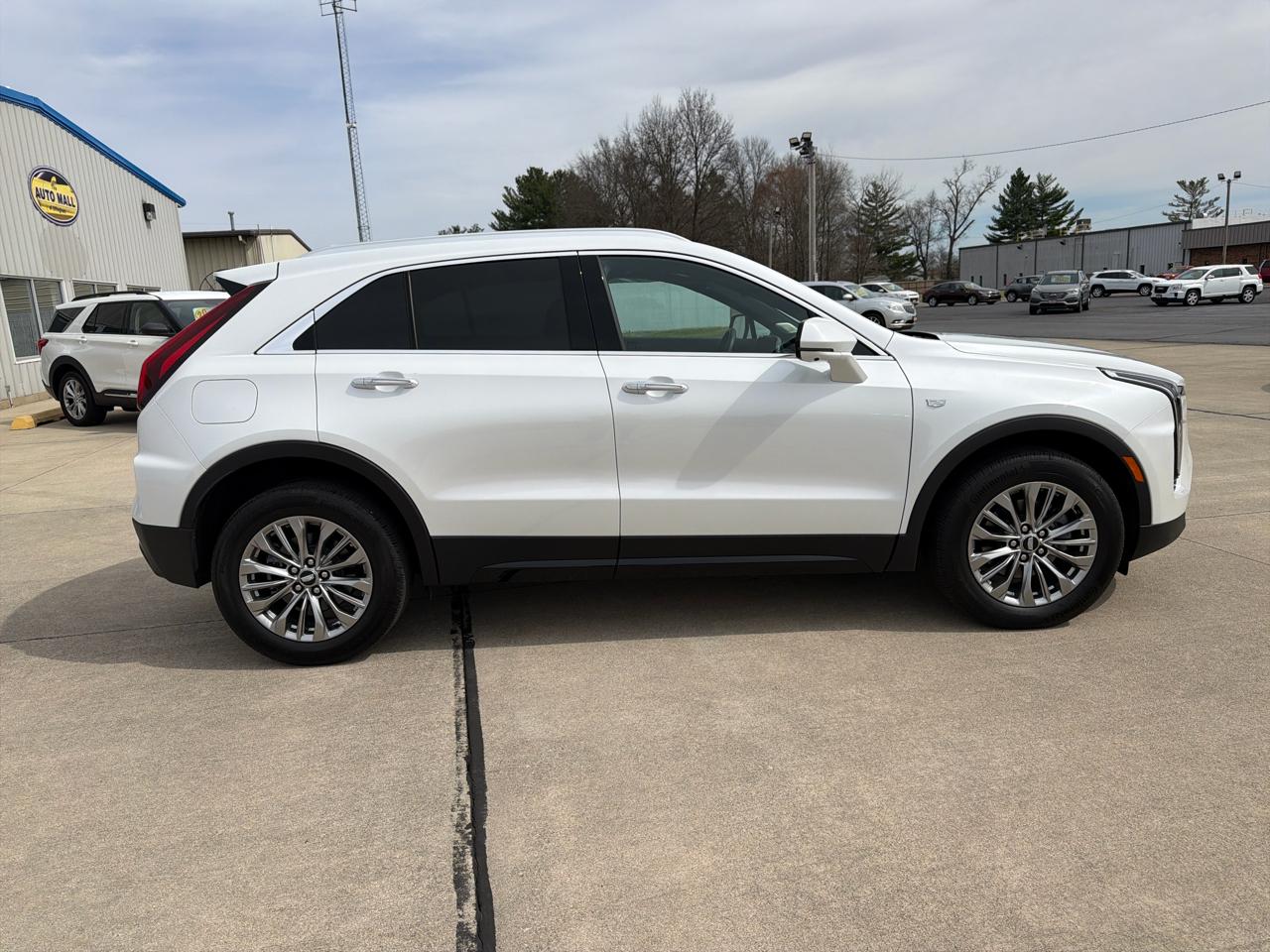 Cadillac XT4 AWD 4dr Premium Luxury 2025