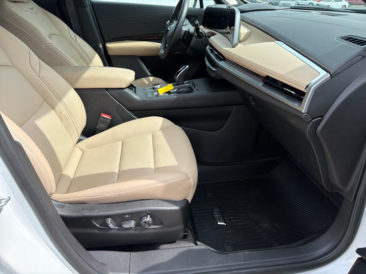 Cadillac XT4 AWD 4dr Premium Luxury 2025