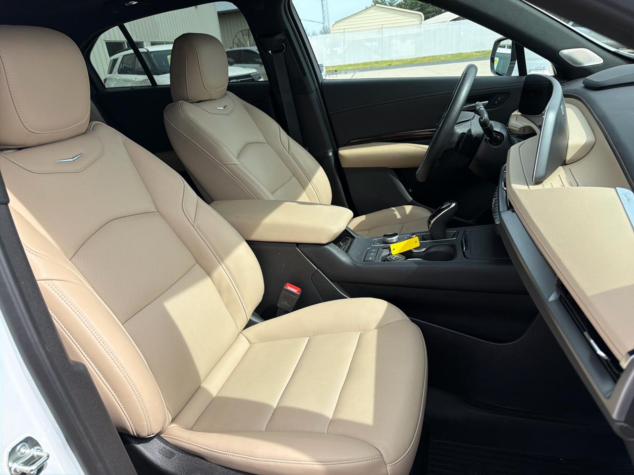 Cadillac XT4 AWD 4dr Premium Luxury 2025