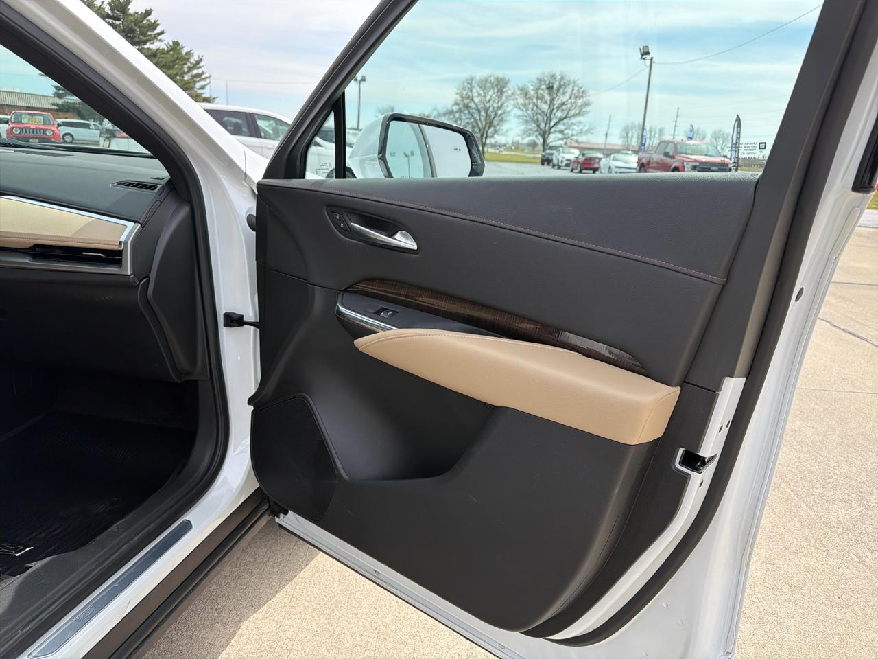 Cadillac XT4 AWD 4dr Premium Luxury 2025