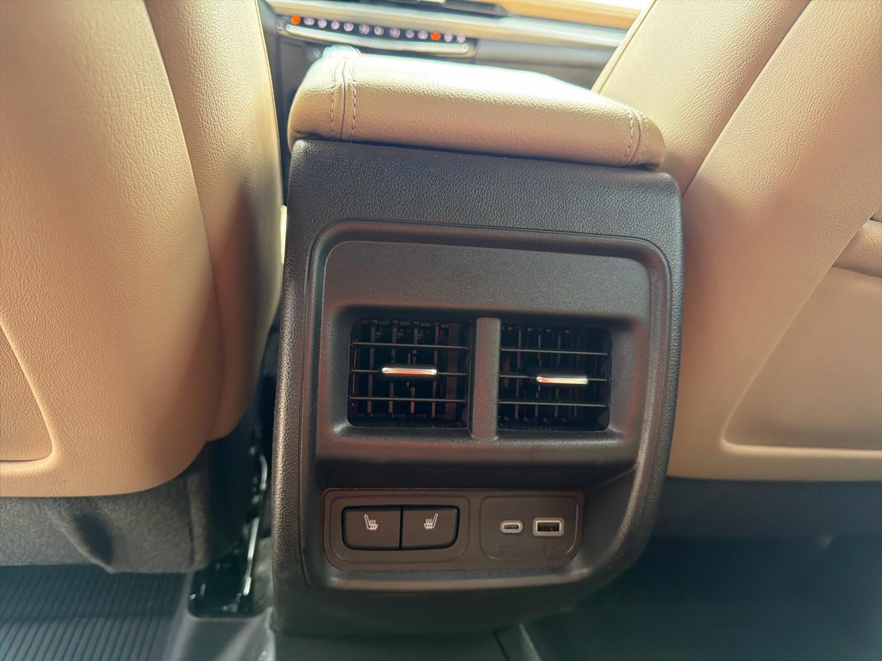 Cadillac XT4 AWD 4dr Premium Luxury 2025