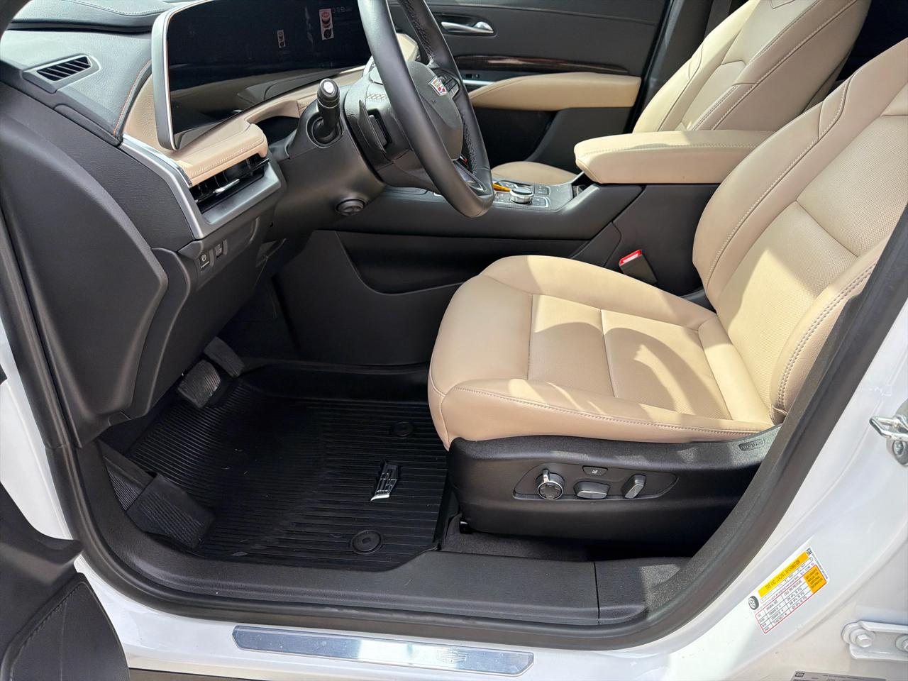 Cadillac XT4 AWD 4dr Premium Luxury 2025