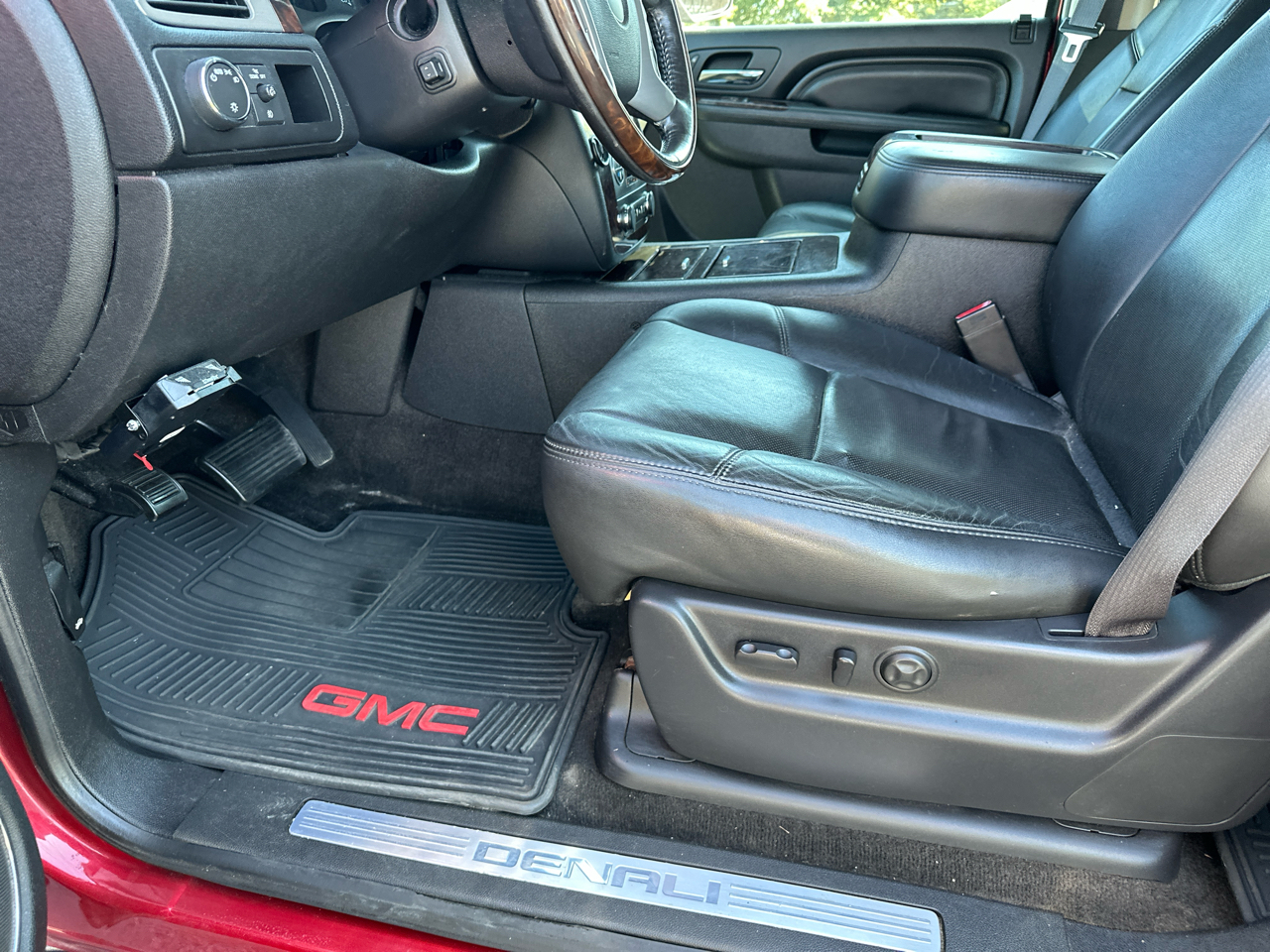 2014 Gmc Yukon XL Denali photo 8