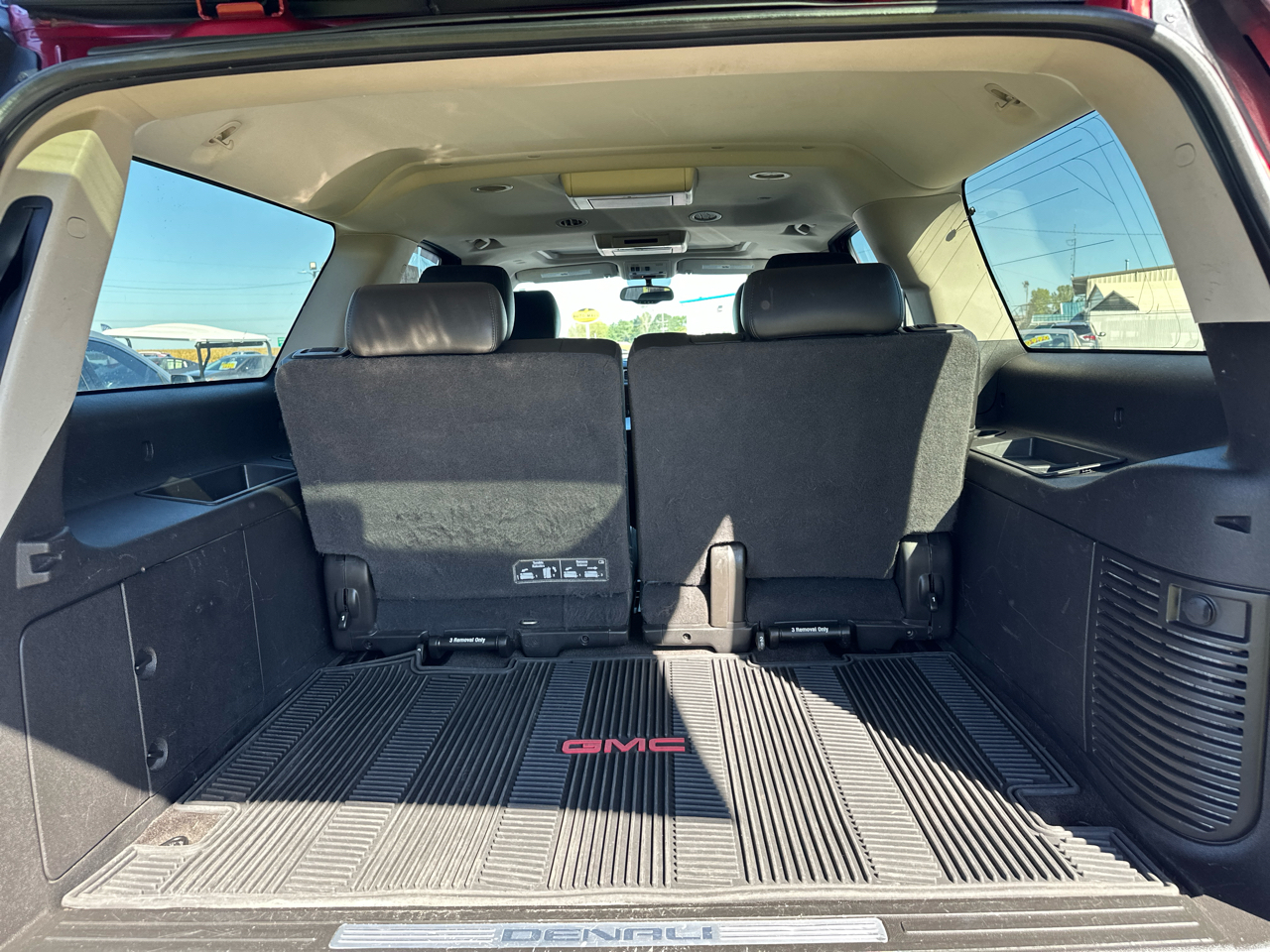 2014 Gmc Yukon XL Denali photo 17