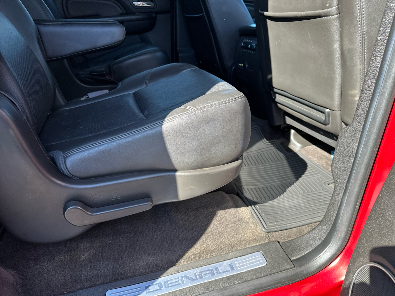 2014 Gmc Yukon XL Denali photo 21